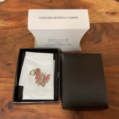 Women’s BNIB Avon dazzling butterfly charm Girls Charm bracelet gift present vintage retired 