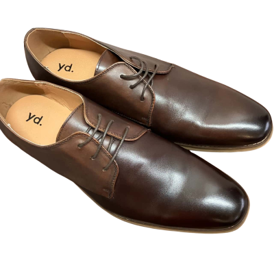 Yd. Mens  Size 9 Brown Leather Dress Shoes. BNIB