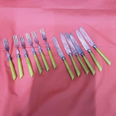 vintage 6x fork 6x knife Hallmark Silver Plate  resin handle  cutlery