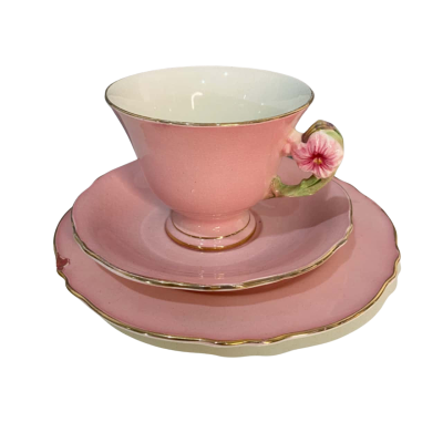 Royal Winton Petunia Teacup Trio 