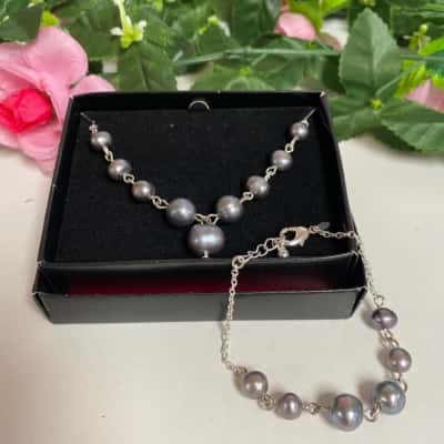 Silver metal with grey pearls necklace and bracelet set New