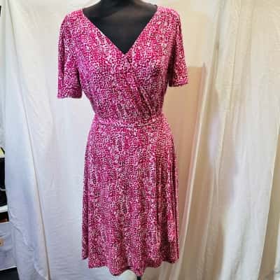 MARCS Size M ‘Soft Spot for You’ Casual Dress Red 