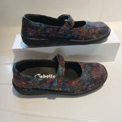 Women's Cabello Size 39 Flats Multicolored 