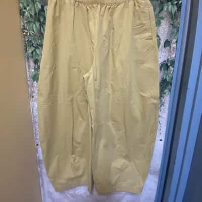 Assembly Label Women's Size 16 Lola Tan Barrel Pants