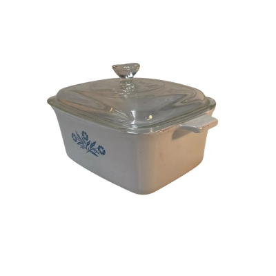 Corning Ware Rectangular Casserole 1.5L. Small chip