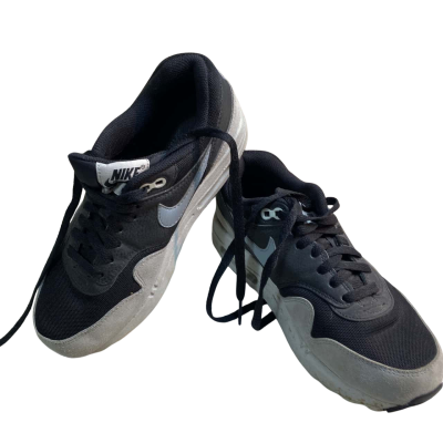 Nike Womens  Size 4.5 Nike Air Max 1 Ultra Essentials trainers