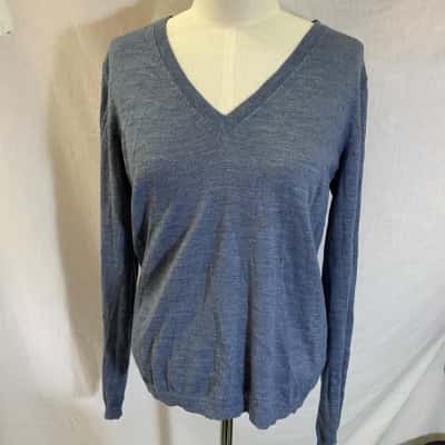 Country Road  Size S V-Neck Knit Blue 