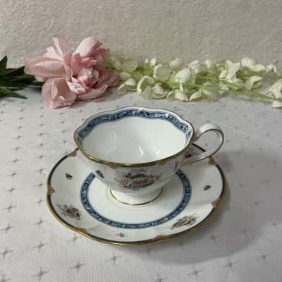 Narumi Japan White with Blue / Gold Floral Pattern Bone China Cup & Saucer