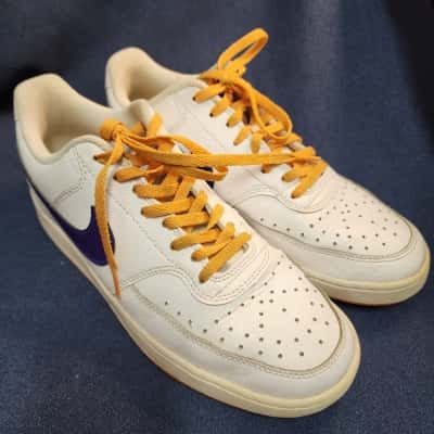 Nike Unisex  Size UK 7 White Electro Purple
