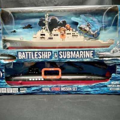 New Sealed Pack - Battleship & Submarine Naval Strike Mission Set - See Pics