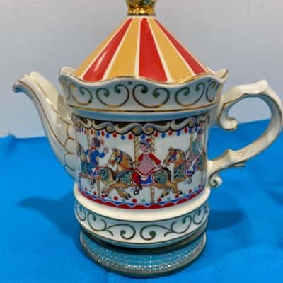Sandier Teapot- Carousel 