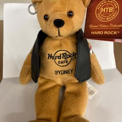 Hard Rock Cafe 2010 punk rock beara Sydney 