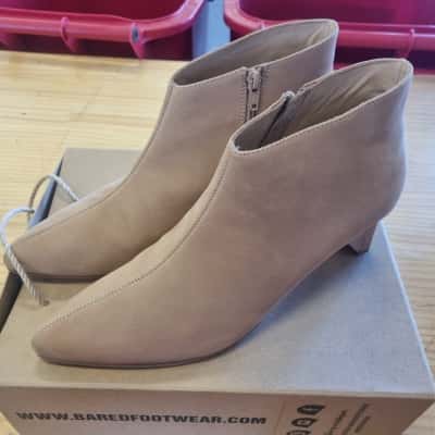 Bared  Womens Shoes Size 42 Beige 