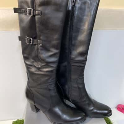 Sandler Womens  Size 7 Boots Black  