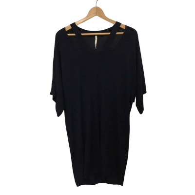 Willow Size M Navy Blue knit dress