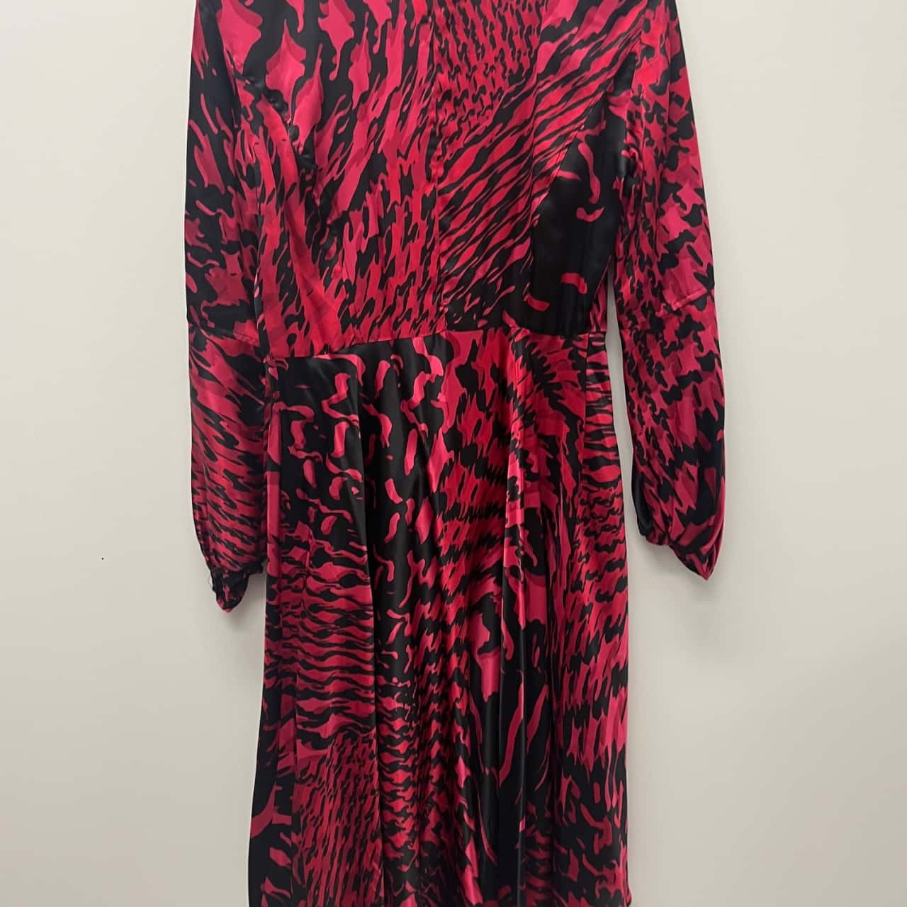 open lace back dress Red and Black Animal Print Tie Front Midi Dress – AX Paris main image 0