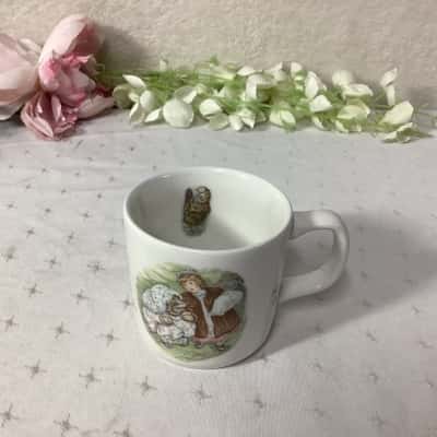 Wedgwood Frederick Warne & Co Beatrix Potter "Mrs Tiggy-Winkle" Porcelain Mug