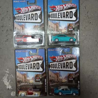 Hot Wheels Boulevard x 4