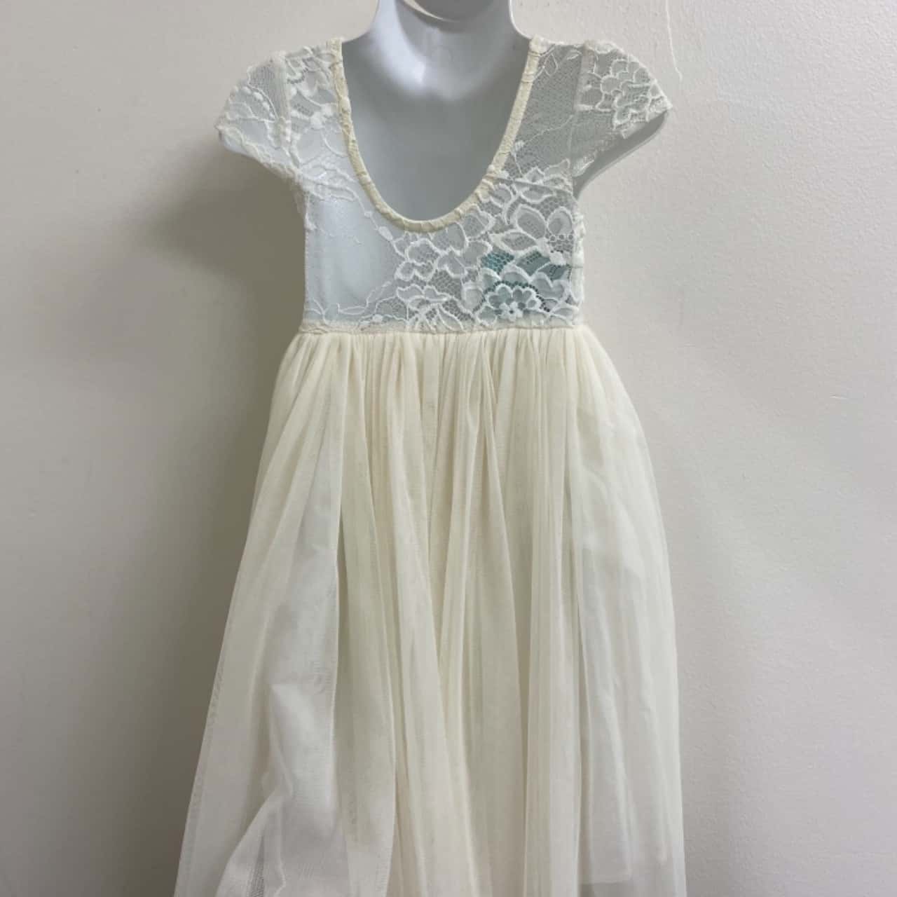 New Kids A little Lacey Size 4 Dress(s)