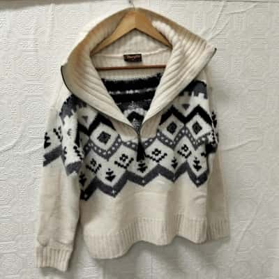 Wrangler Womens Cream Jumper With Zip VGUC 