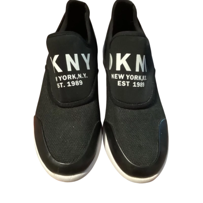 DKNY street shoes Size 7 Black  / White 