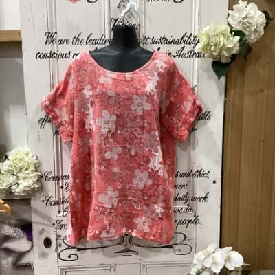  BOTTEGA MODA MADE IN ITALY BRAND! GORGEOUS 60’S STYLE FLORAL PRINT SHIRT! Womens  Size 12 Short Sleeve Shirt / Short Sleeve Top Floral / Orange / Pattern 