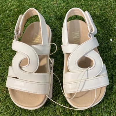 Zara Kids sandals Size 23 