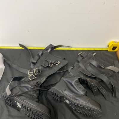  Womens  Size 10 Boots Black  