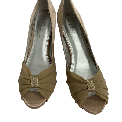 Airflex Womens  Size 9 Heels Nude