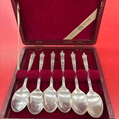VINTAGE - X6 EPNS SHEFFIELD ENGLAND teaspoon set in a box 