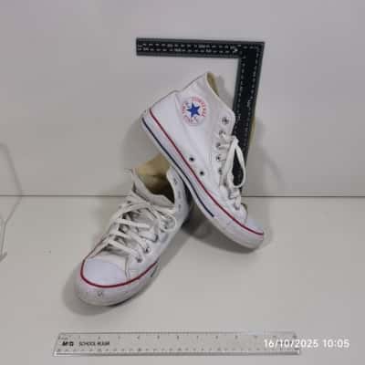 Converse Mens Size 9 Sneakers White PreOwned