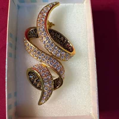  Women's Gold Tone Rhinestone Encrusted  Brooch