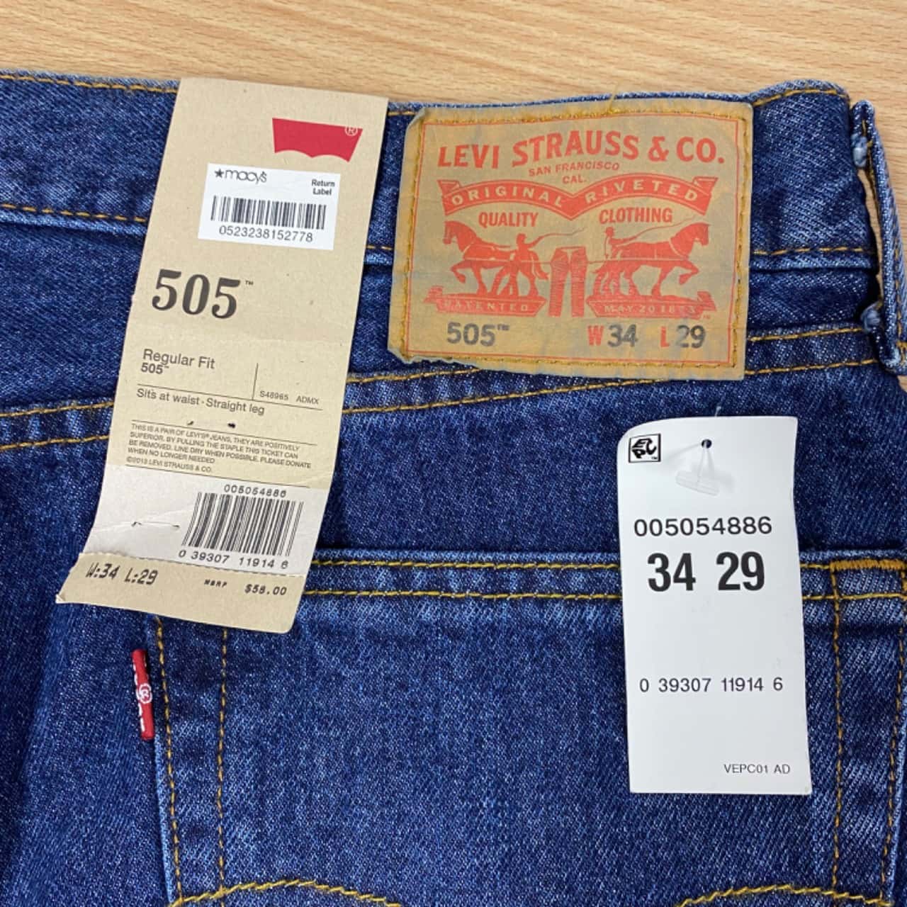 Levis 505 Mens Size 34 / 29 Straight 