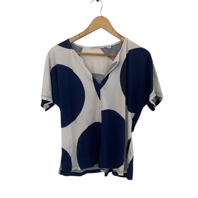 Trenery Womens  Size M Short Sleeve Top / V-Neck Top Navy Blue / White 