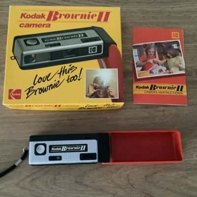 Kodak.  Vintage Brownie ll Pocket Camera. As Donated.