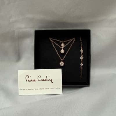 BNWT PIERRE CARDIN Necklace & Bracelet Set 