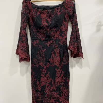 Montique Womens  Size 8 Black  / Red 