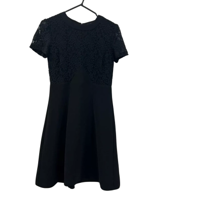 BRAND NEW GORGEOUS BLACK CUE DRESS. SIZE 10