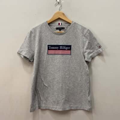 Tommy Hilfiger Mens  Size M Short Sleeve T-shirt Grey 