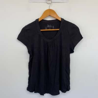 Bamboo Black Natural Fibre Short SLeeve T-shirt  Size 14 
