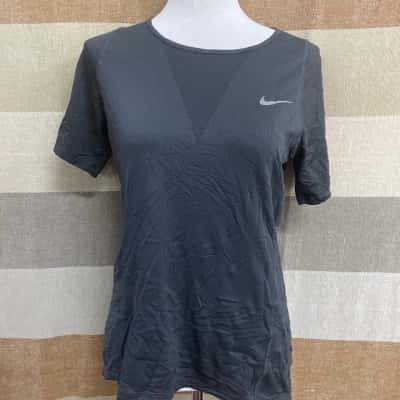 Nike Womens  Size L Sports Zonal Cooling Top Grey 