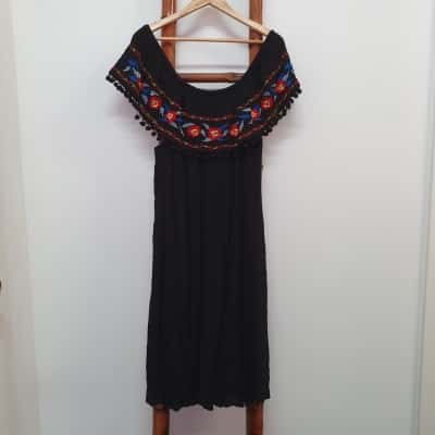 Estelle Women's Size 20 Black Embroidered Dress - New With Tags 