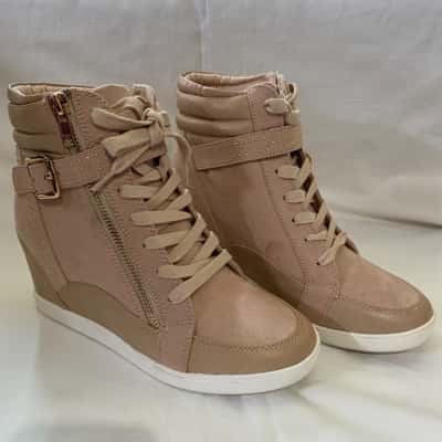 Forever New  Wedge Sneaker Size 39 