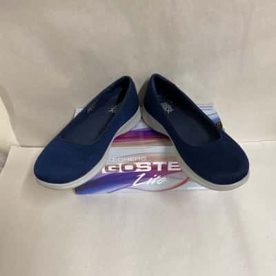 Skechers Womens Sneakers Navy Blue Size 6.5