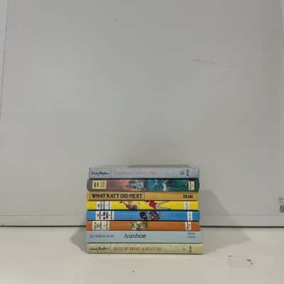 Children’s story books Set of 8