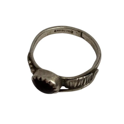  Womens Ring Maroon  Stone/ Silver 925
