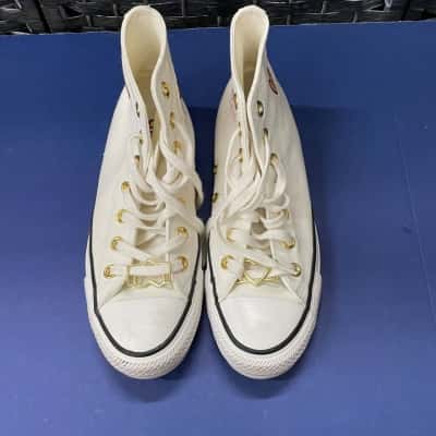 Converse Womens  Size 7 White All Stars