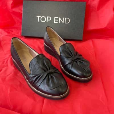  Top End Ladies Black Shoes Size 40