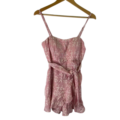 Mooloola Soft Pink Embroidered Floral Playsuit – Size 8