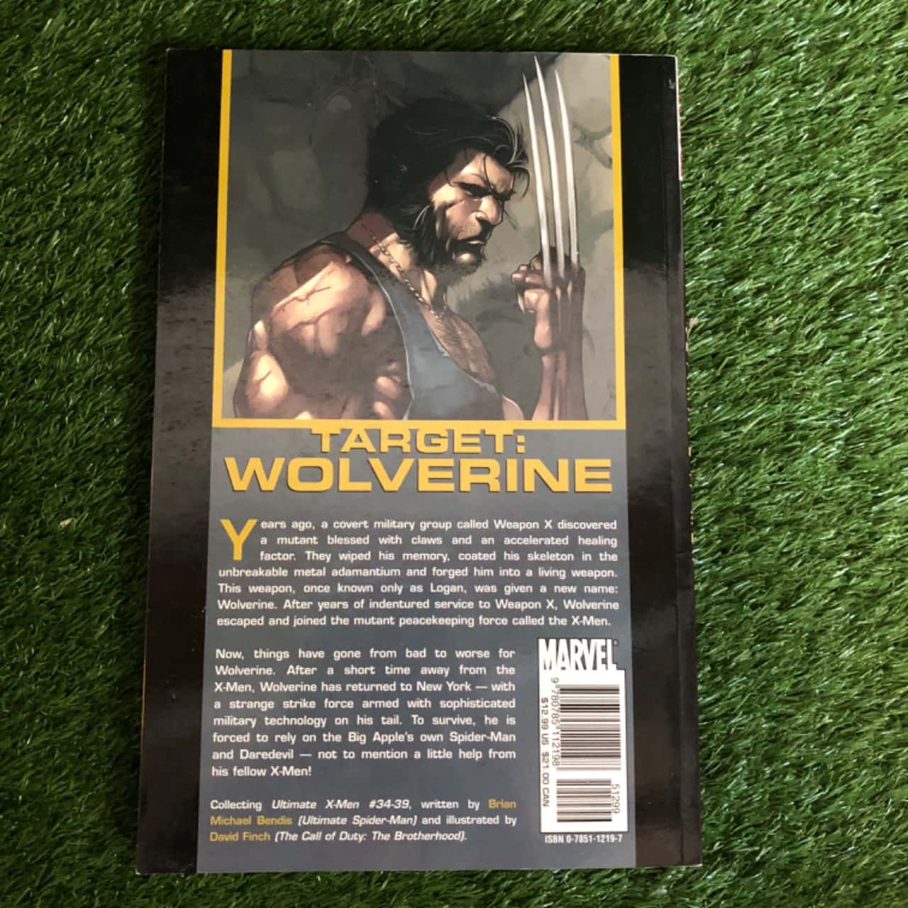 Ultimate Xmen Vol.7 Block Buster by Robert Kirkman (Graphic Novel)(s)